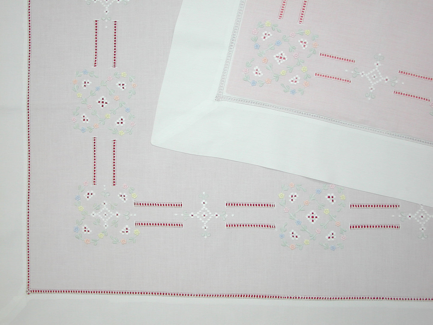 BS011 Bedsheet (Hand Embroidered)