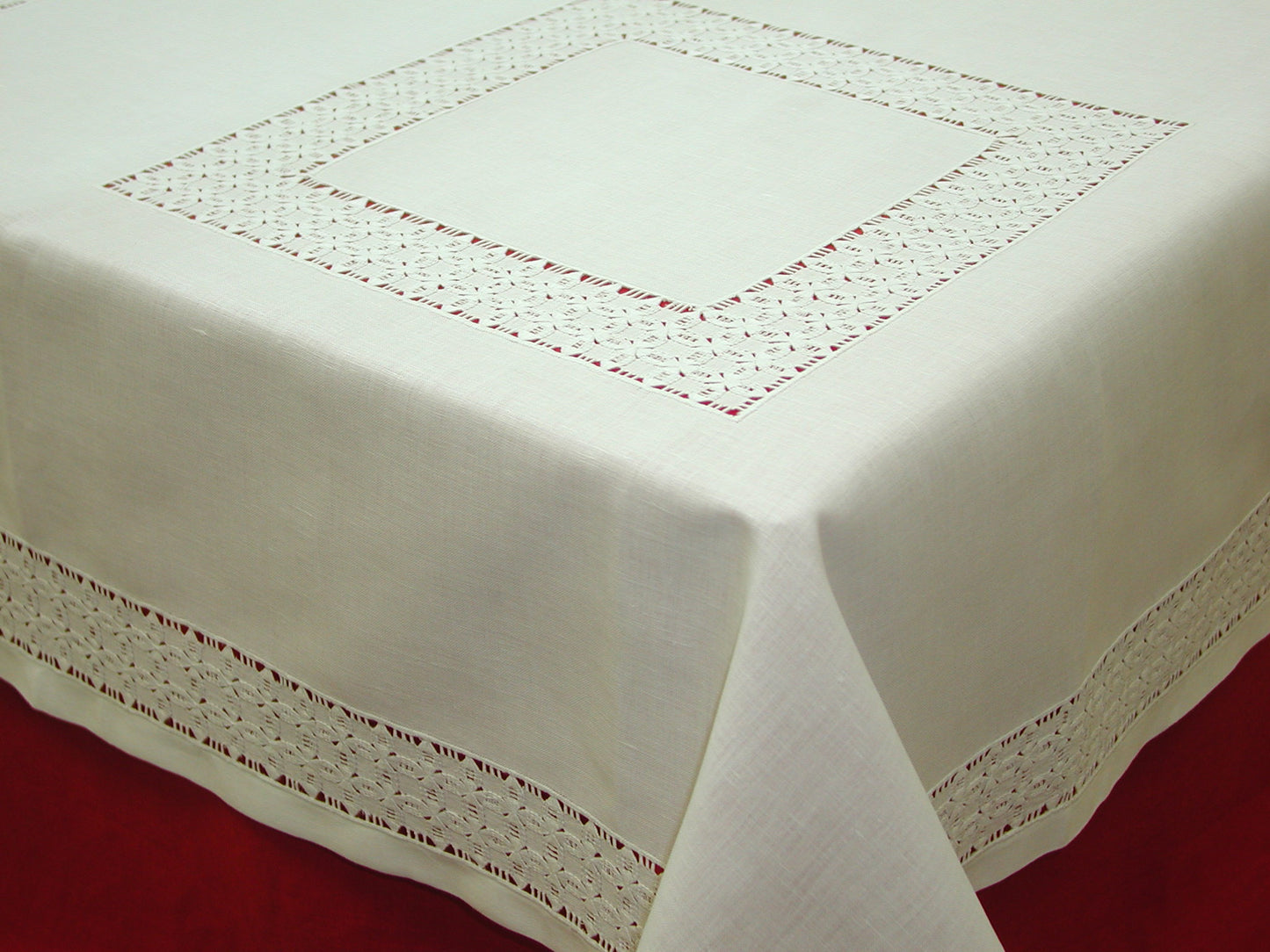 TC-79-Webs, Tablecloth (Hand Embroidered)
